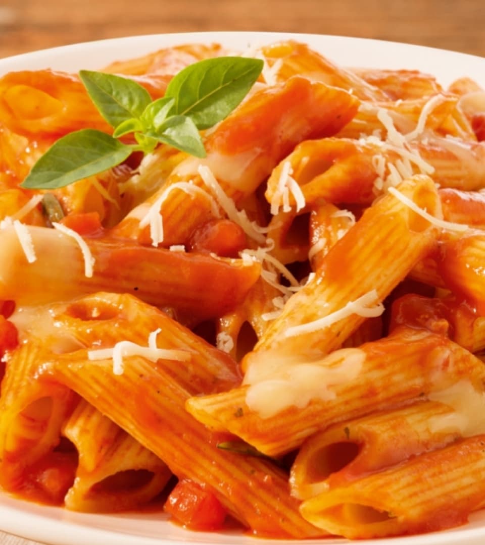 Penne ao Sugo e Manjericão Perdigão